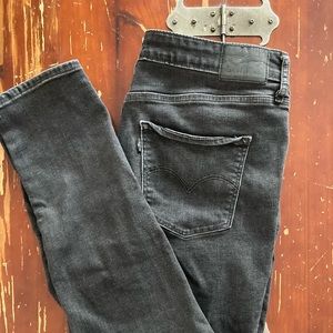 Levi’s 721 high rise skinny jeans size 33